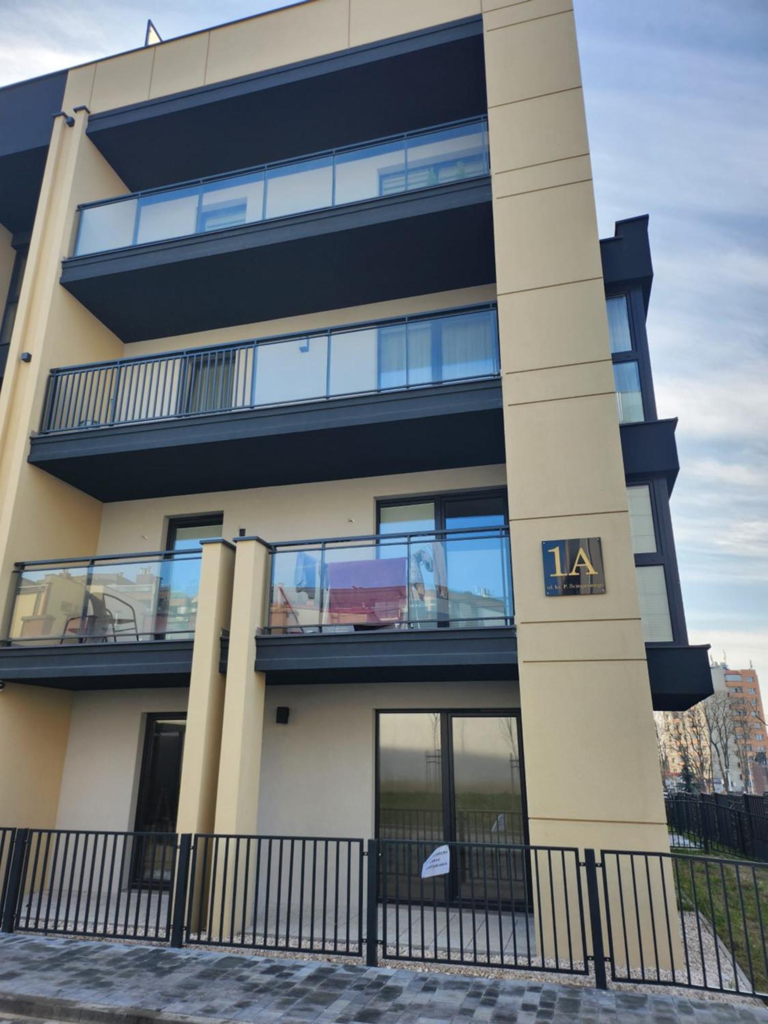 Dwa Jelonki, Ul Sciegiennego, Centrum, Garaz, Ogrodek Kielce Exterior foto